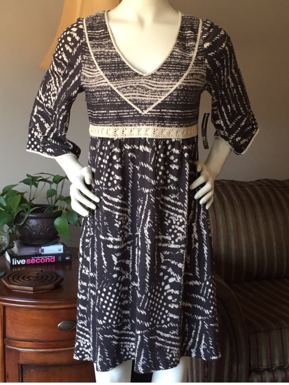 New Directions Black and Cream Geometric Print Dress NWT